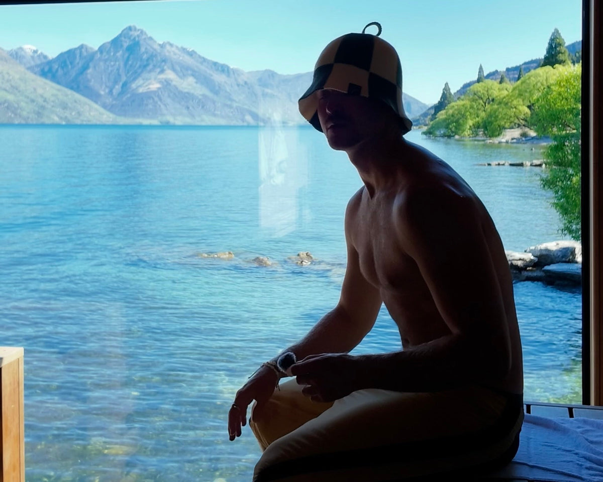 Watershed Sauna Queenstown Review: Floating Sauna on Lake Whakatipu (10/10)